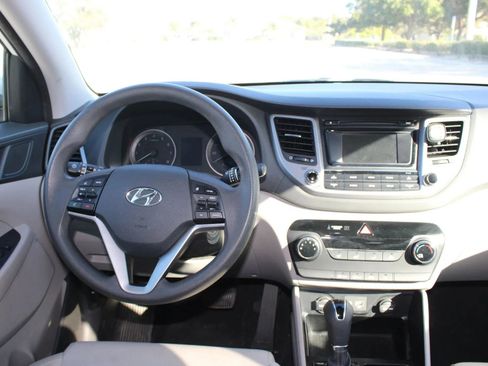 Used 2016 Hyundai Tucson Eco image 11