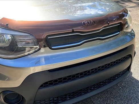 Used 2019 Kia Soul FWD image 33