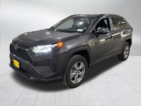 Used 2025 Toyota RAV4 XLE image 3