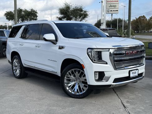 Used 2022 GMC Yukon SLT image 2