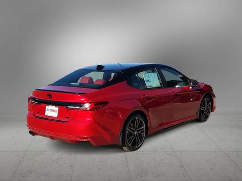 Used 2025 Toyota Camry XSE image 8