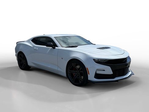 Used 2019 Chevrolet Camaro SS RWD image 7