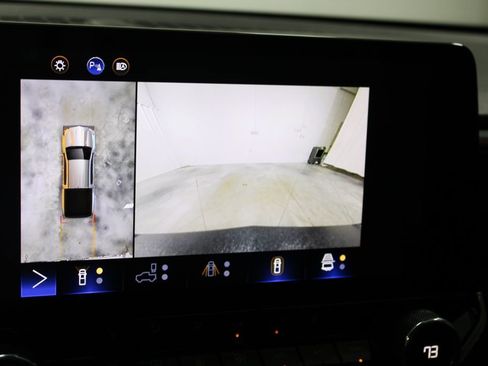 Used 2024 Chevrolet Colorado Z71 w/ Z71 Convenience Package 2 image 48