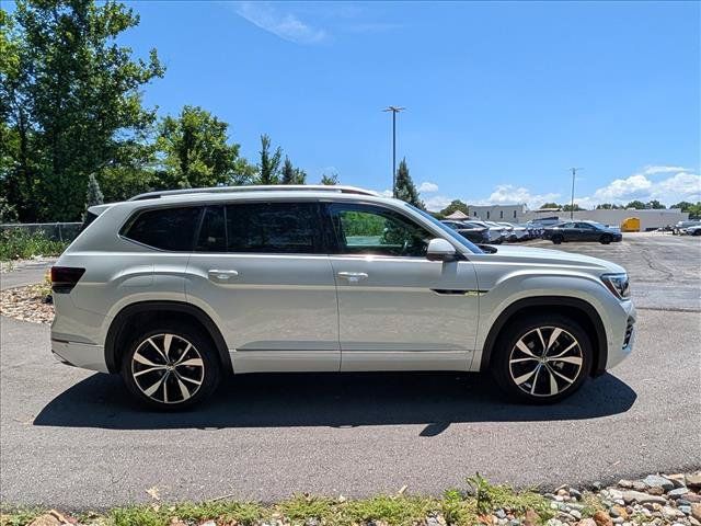 Certified 2024 Volkswagen Atlas SEL Premium R-Line AWD/4WD image 6