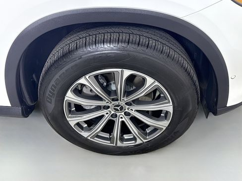 Used 2024 Mercedes-Benz GLC 300 GLC 300 image 32