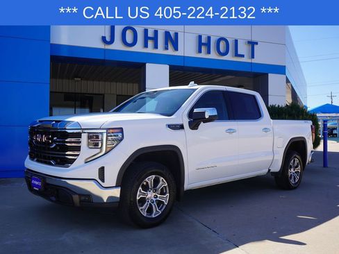 Used 2025 GMC Sierra 1500 SLT AWD/4WD image 1