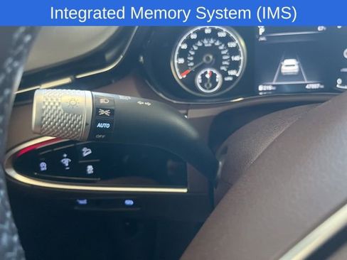 Used 2022 Genesis GV70 2.5T w/ Advanced Package image 19