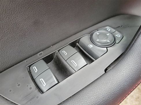 Used 2019 Chevrolet Blazer RS image 19