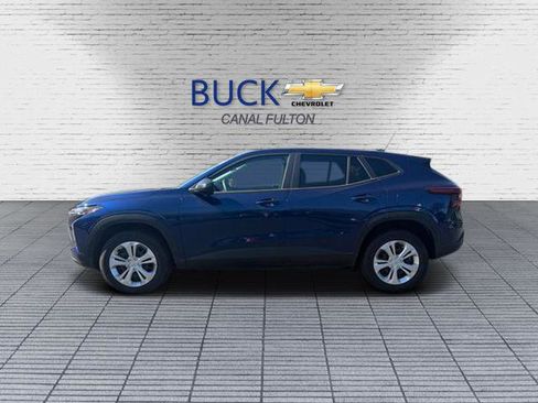 Used 2024 Chevrolet Trax LS w/ Driver Confidence Package image 1