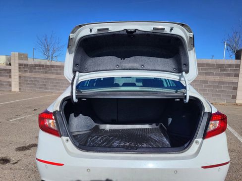 Used 2022 Honda Accord EX-L image 19