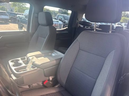 Used 2022 Chevrolet Silverado 1500 LT AWD/4WD image 14