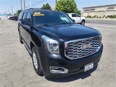 Used 2015 GMC Yukon XL SLE w/ Convenience Package AWD/4WD image 3