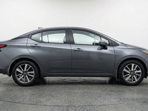 Used 2025 Nissan Versa SV FWD image 11