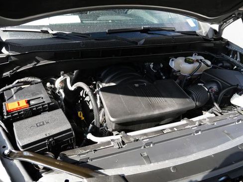 Used 2023 Chevrolet Suburban Premier w/ Advanced Technology Package image 11