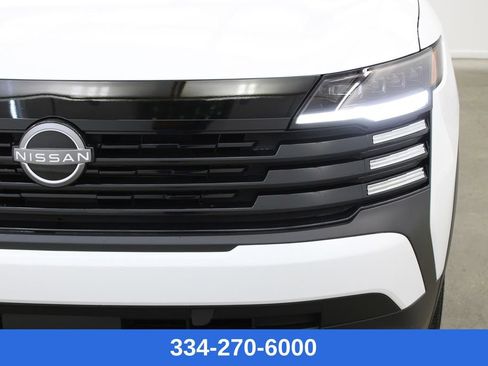 New 2026 Nissan Kicks SV w/ SV Premium Package image 7