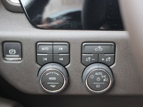 New 2026 Chevrolet Silverado 1500 RST w/ Convenience Package II AWD/4WD image 40