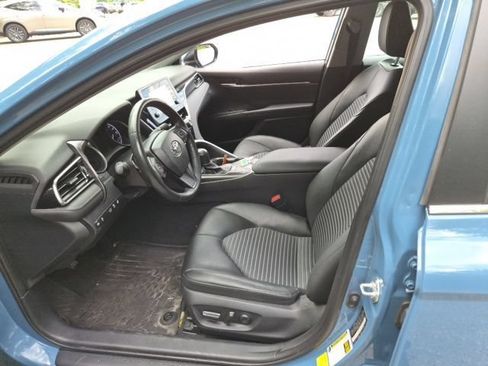 Used 2024 Toyota Camry SE w/ Cold Weather Package FWD image 14