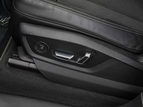 Used 2025 Audi Q7 3.0T Prestige w/ Prestige Package image 24