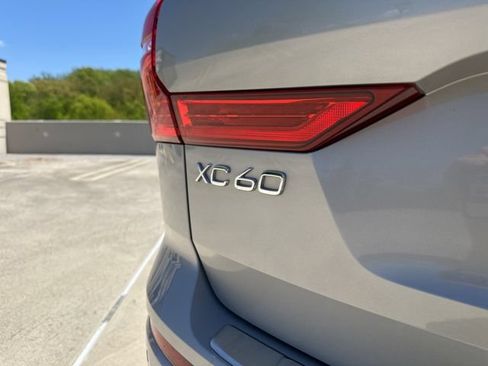 Certified 2023 Volvo XC60 B5 Core w/ Climate Package AWD/4WD image 38