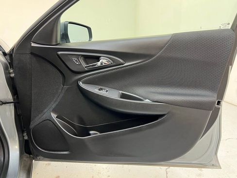 Used 2025 Chevrolet Malibu LS image 29