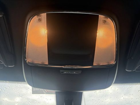 Used 2023 Dodge Charger SXT RWD image 21