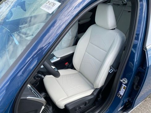 New 2026 BMW X1 xDrive28i w/ Technology Package AWD/4WD image 11