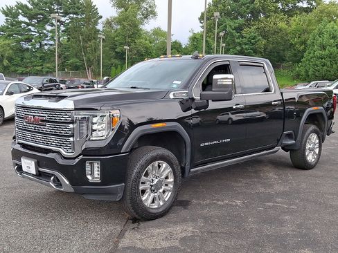 Used 2022 GMC Sierra 2500 Denali w/ Denali Ultimate Package AWD/4WD image 3