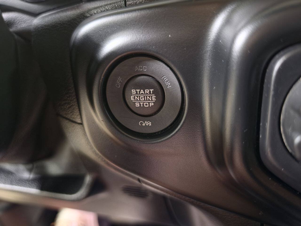 Used 2021 Jeep Gladiator Sport w/ Quick Order Package 24Q 80Th AWD/4WD image 28