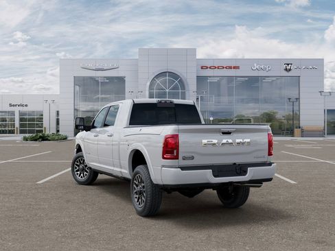 New 2026 RAM 2500 Limited AWD/4WD image 3