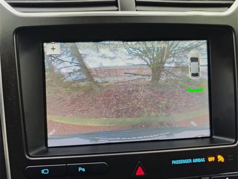 Used 2018 Ford Explorer Sport w/ Equipment Group 401A image 3