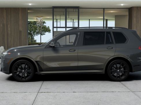 New 2026 BMW X7 M60i image 4