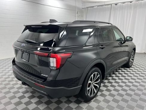 Used 2025 Ford Explorer ST-Line w/ Premium Package AWD/4WD image 5