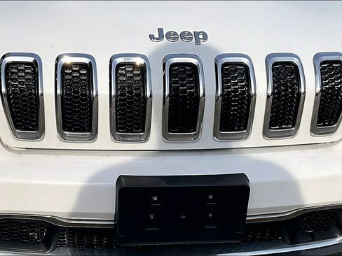 Used 2016 Jeep Cherokee Limited AWD/4WD image 32