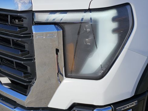 New 2026 GMC Sierra 3500 Pro w/ Convenience Package image 5