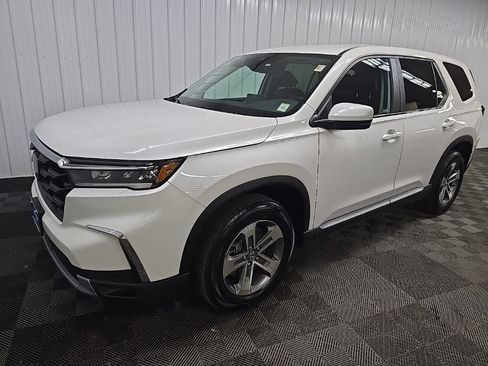 Used 2023 Honda Pilot EX-L image 9
