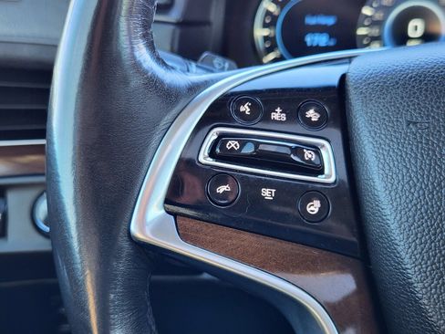 Used 2020 Cadillac Escalade Premium Luxury image 20