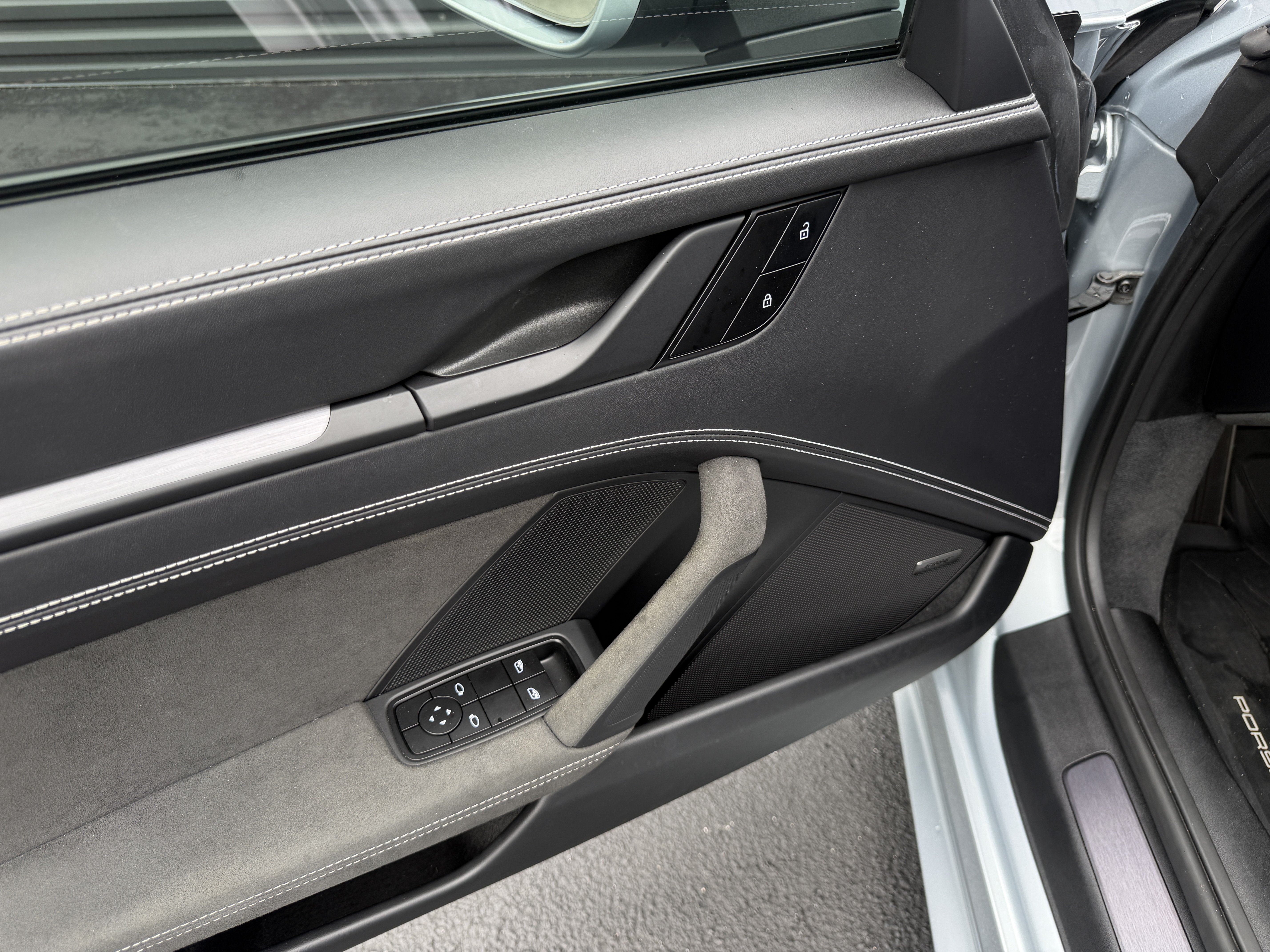 Used 2022 Porsche 911 GT3 RWD image 19