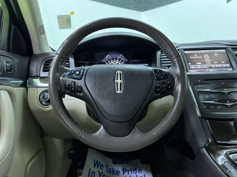 Used 2015 Lincoln MKS w/ Equipment Group 101A FWD image 20