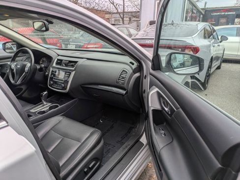 Used 2017 Nissan Altima 2.5 SL image 9