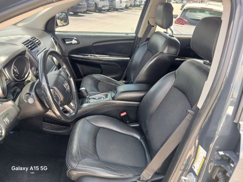 Used 2018 Dodge Journey Crossroad FWD image 9