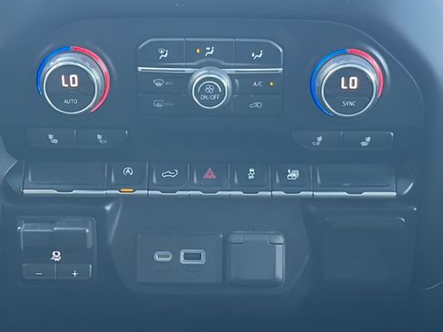 Used 2019 Chevrolet Silverado 1500 LT w/ All-Star Edition AWD/4WD image 27