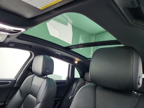 Used 2020 Porsche Macan S AWD/4WD image 18