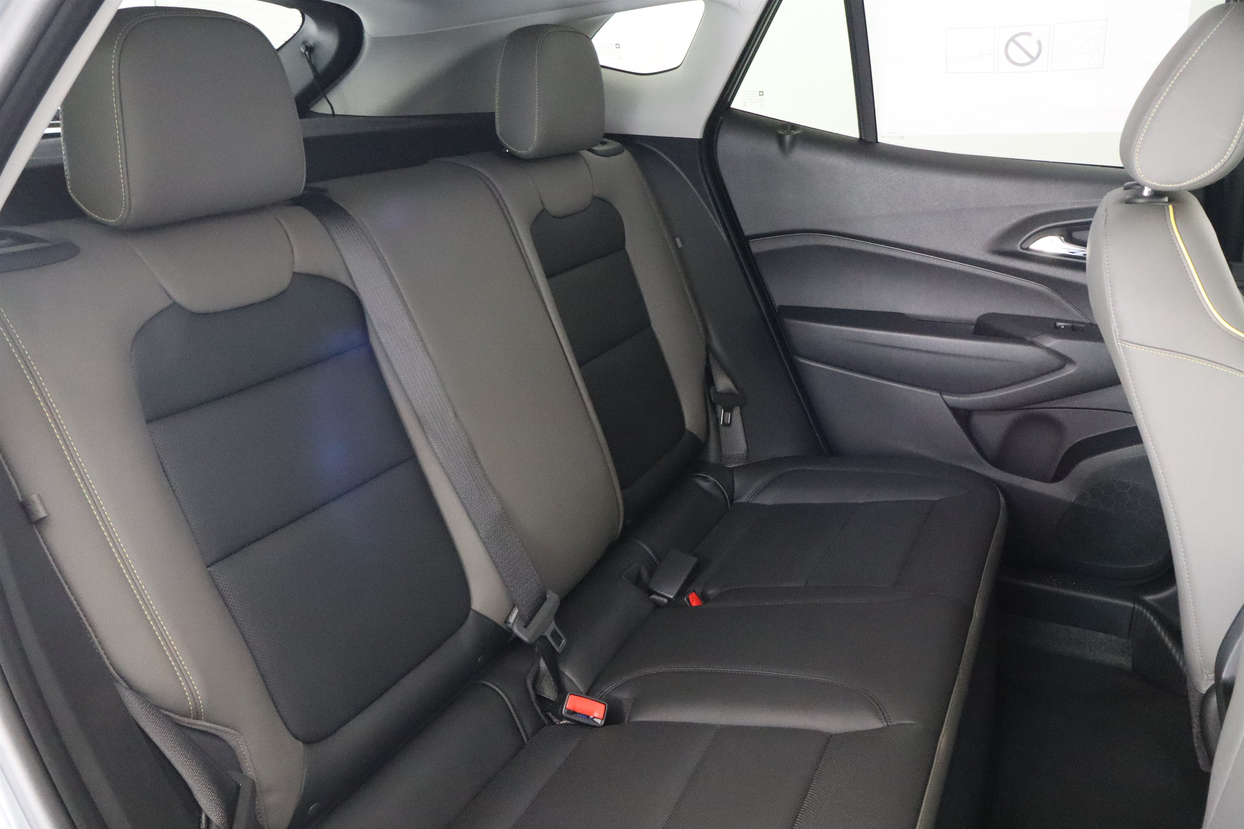 New 2026 Chevrolet Trax ACTIV w/ Driver Confidence Package FWD image 22
