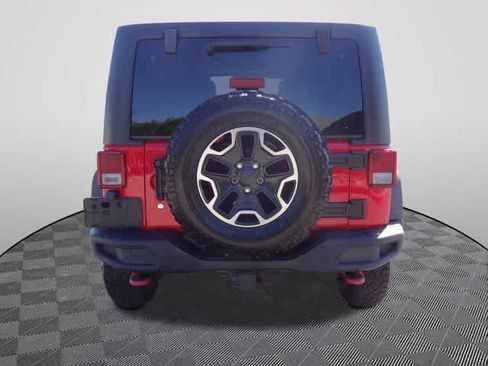 Used 2016 Jeep Wrangler Unlimited Rubicon AWD/4WD image 3