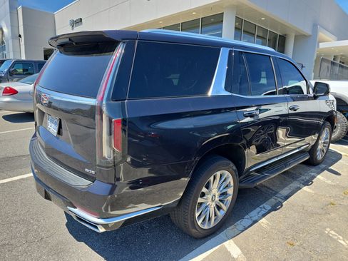 Used 2023 Cadillac Escalade Premium Luxury w/ Performance Package image 2