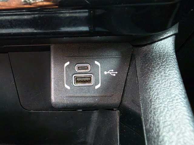 Certified 2024 Jeep Compass Limited AWD/4WD image 17