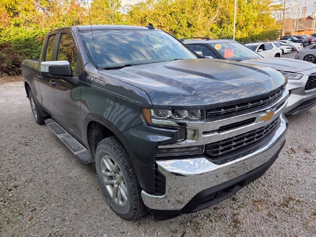 Used 2019 Chevrolet Silverado 1500 LT w/ All-Star Edition AWD/4WD image 3