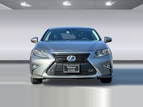 Used 2016 Lexus ES 300h image 5