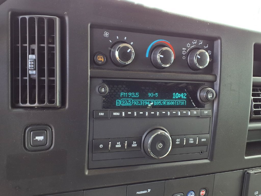 Certified 2024 GMC Savana 2500 w/ Driver Convenience Package RWD image 6