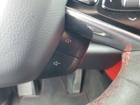 Used 2022 Chevrolet Corvette Stingray Preferred Cpe w/ Z51 Performance Package RWD image 13